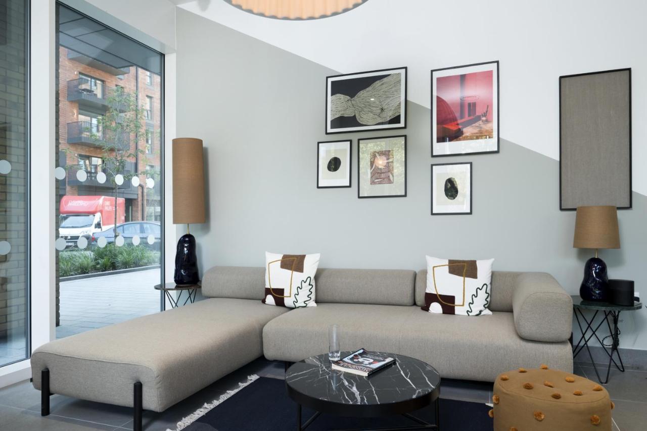 Modern Studios And Apartments At Barking Wharf In Лондон Екстер'єр фото
