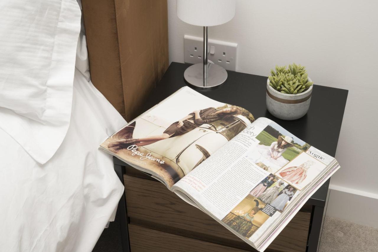 Modern Studios And Apartments At Barking Wharf In Лондон Екстер'єр фото