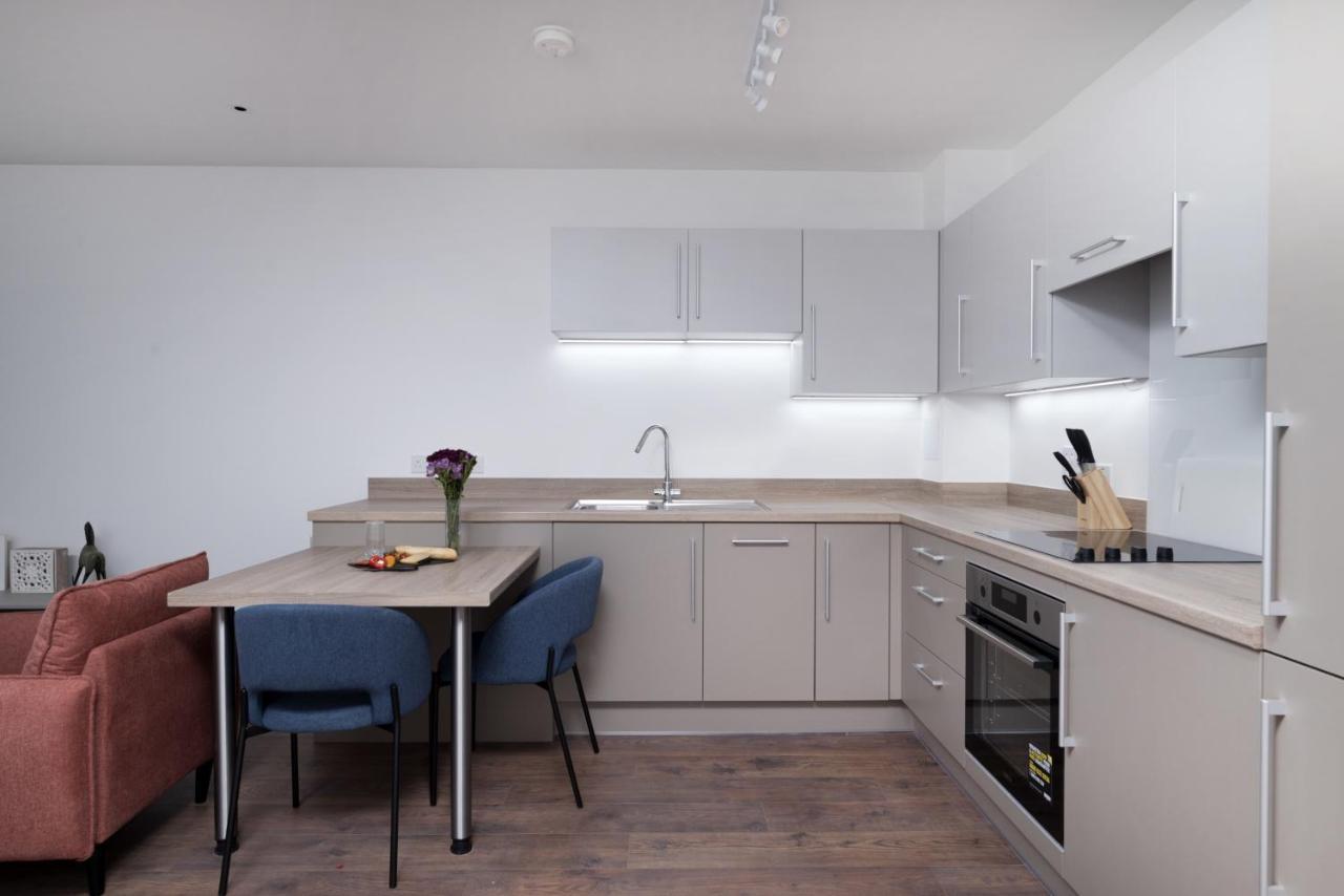 Modern Studios And Apartments At Barking Wharf In Лондон Екстер'єр фото